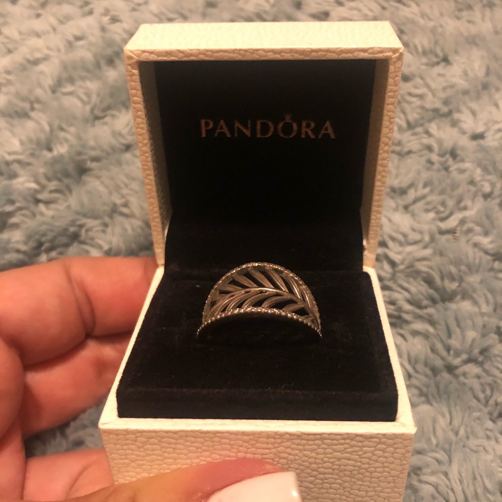 Pandora Ring